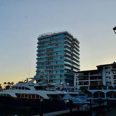 Luxury Condo On The Marina Пуэрто-Вальярта Экстерьер фото