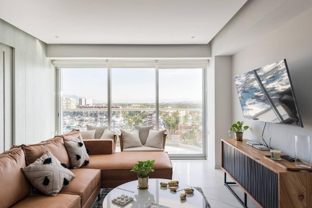 Luxury Condo On The Marina Пуэрто-Вальярта Экстерьер фото
